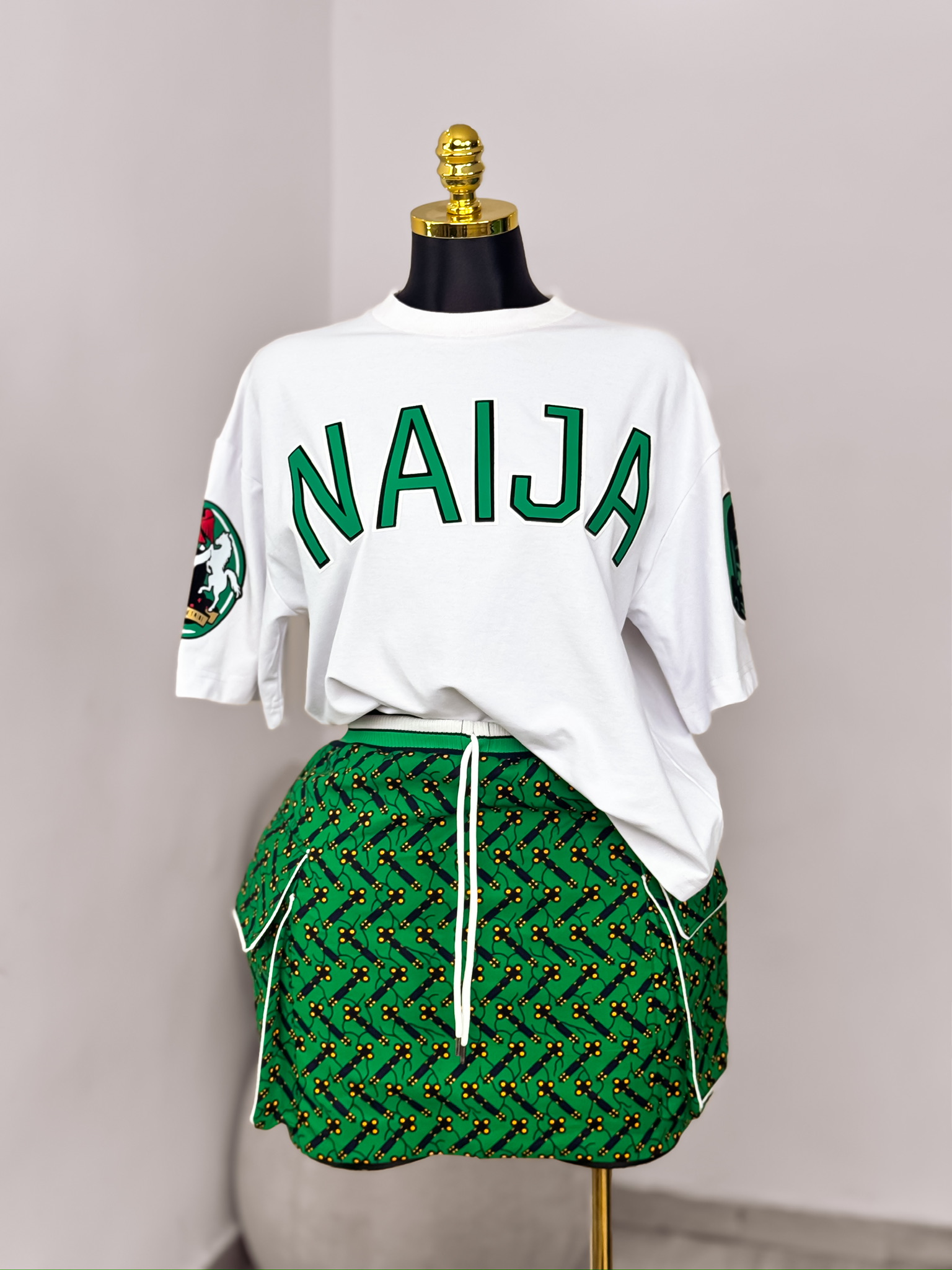 NAIJA IDENTITEE